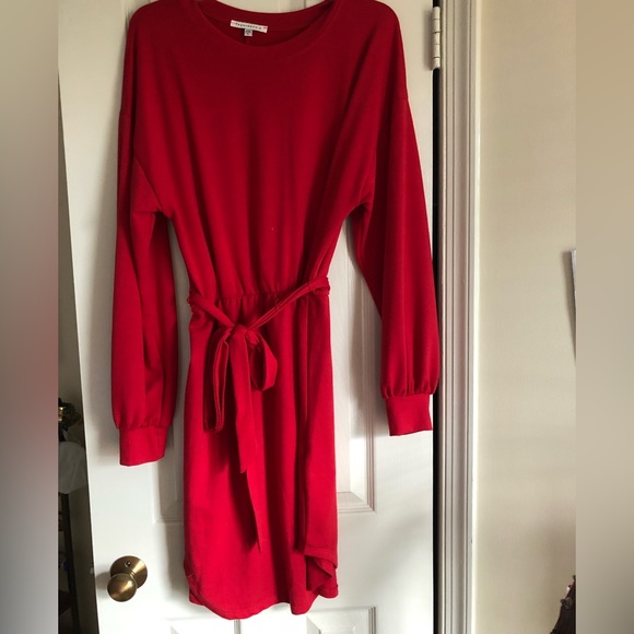 Red Mid-Length Long Sleeve Dress - Picture 1 of 4